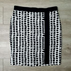 Ann Taylor black & white geo print midi a line skirt sz 4 classic career modern